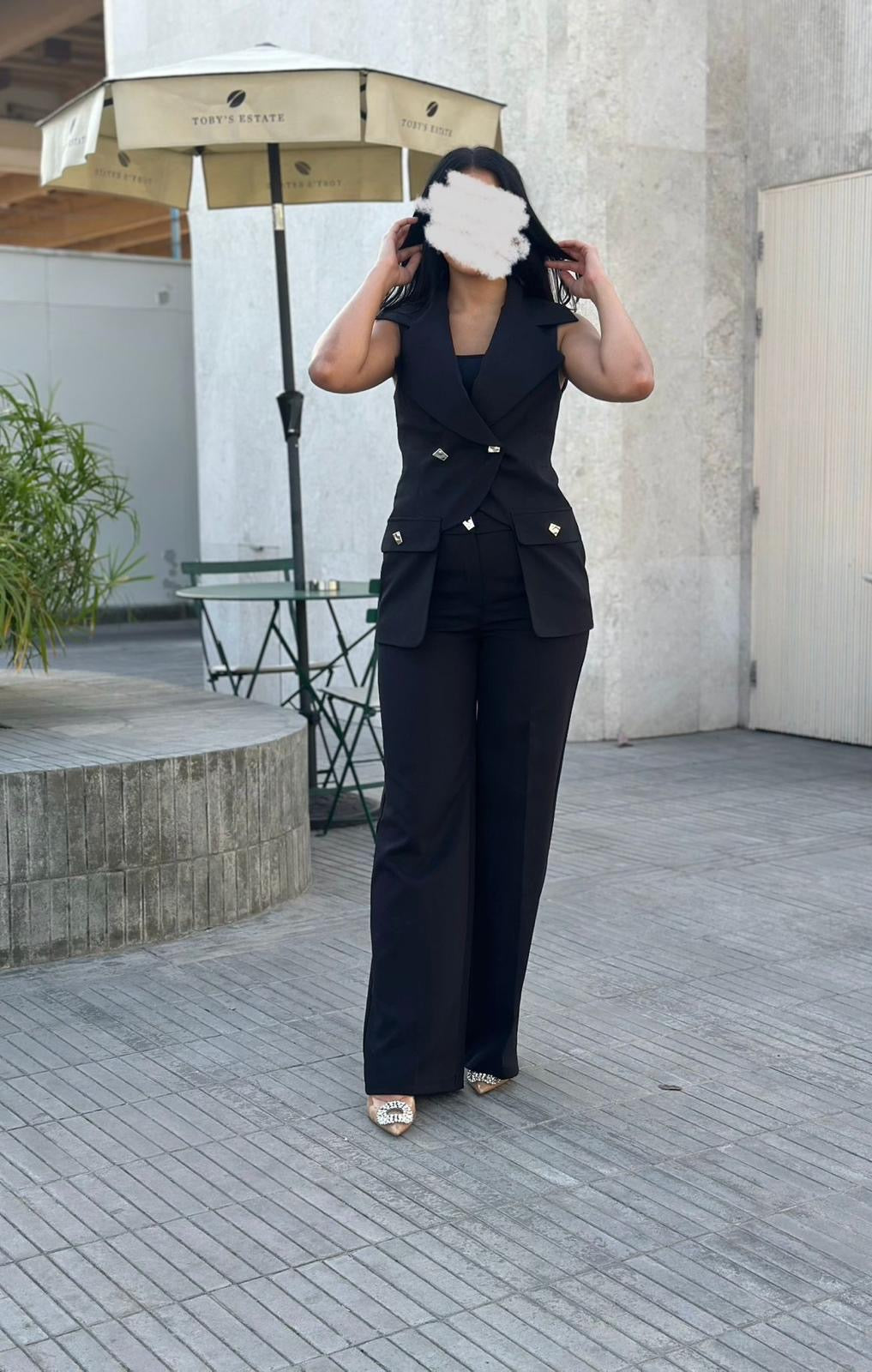 Classic Vest suit in black and navy colours✨