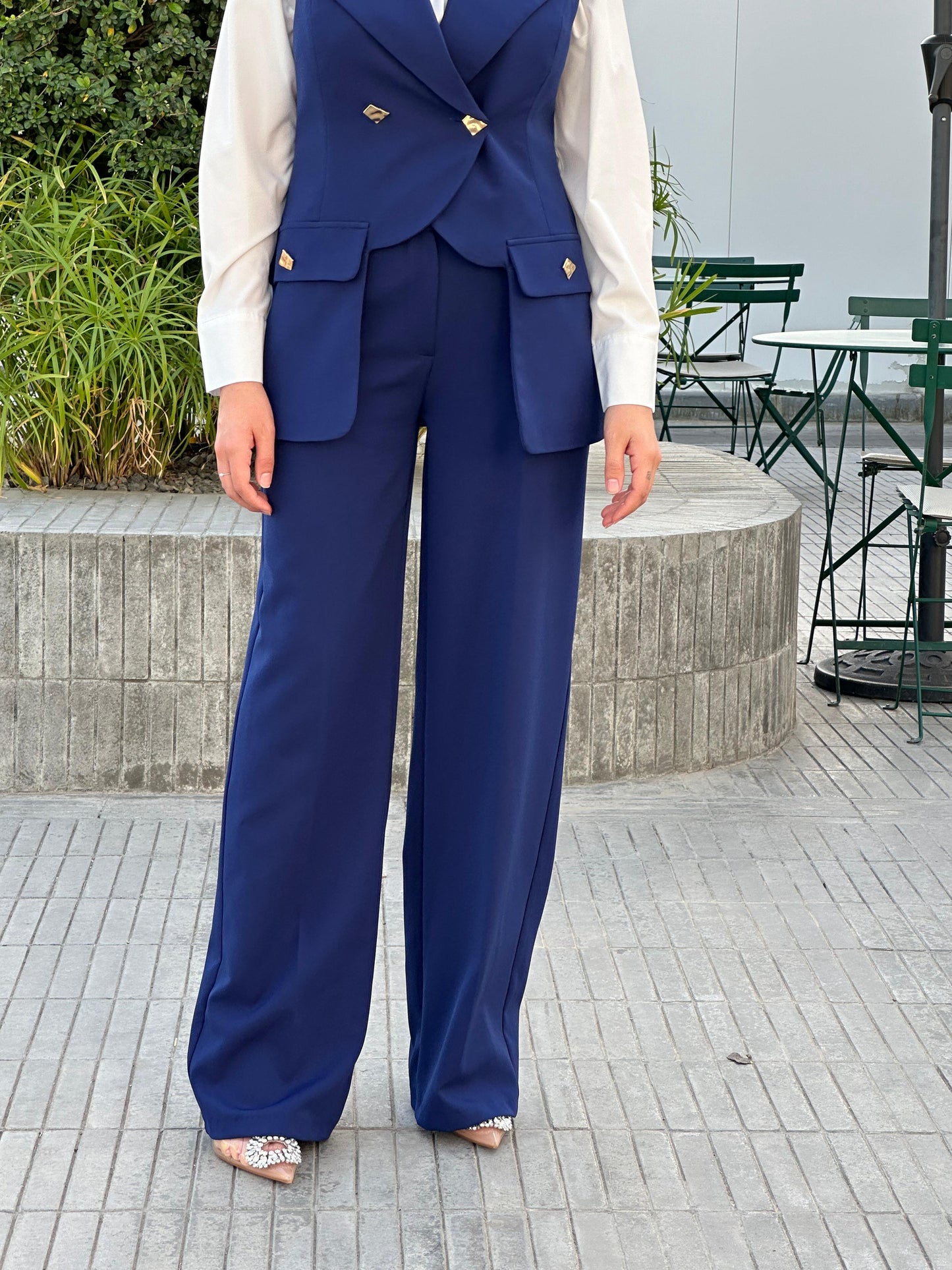 Classic Vest suit in black and navy colours✨