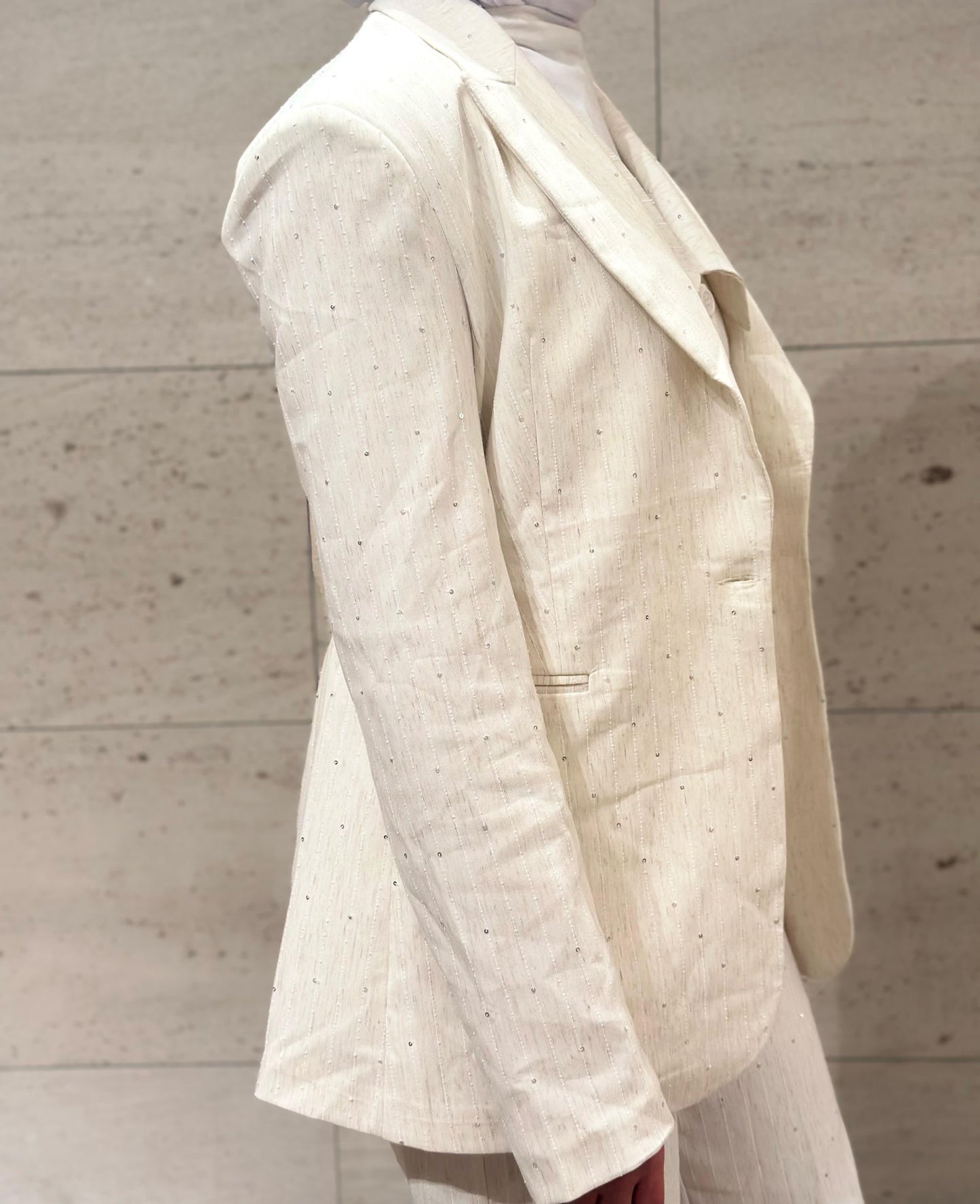 Sparkling off-white linen set 🤍