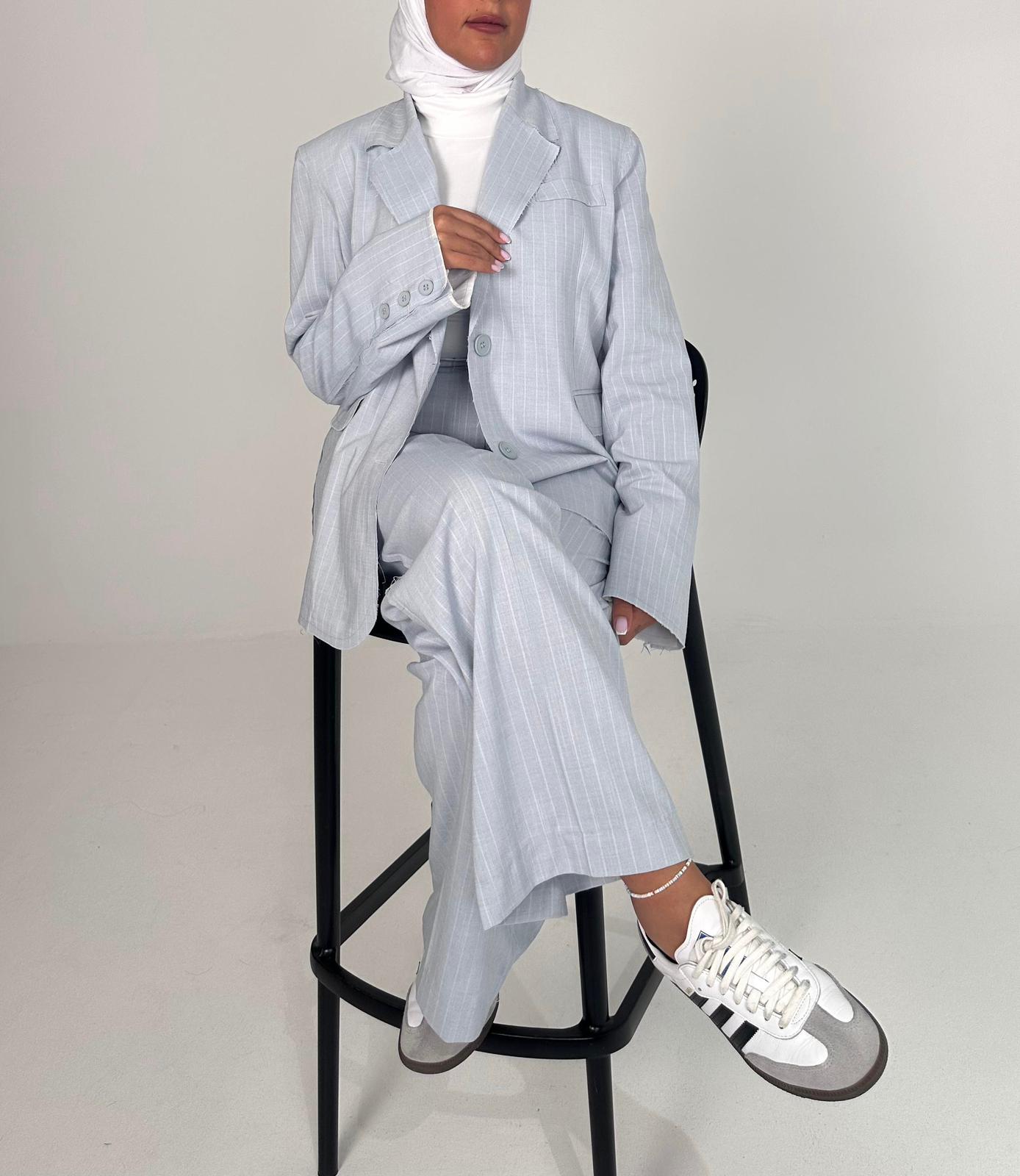 Trendy oversized blue suit 🩵