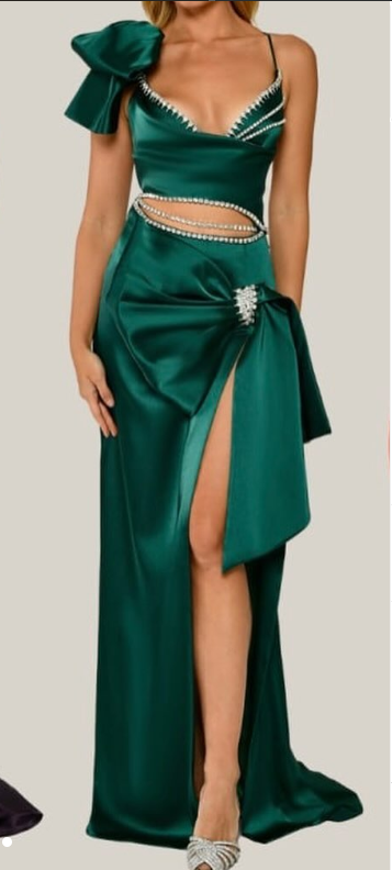 Trinkets dress in Green Emerald 🤍